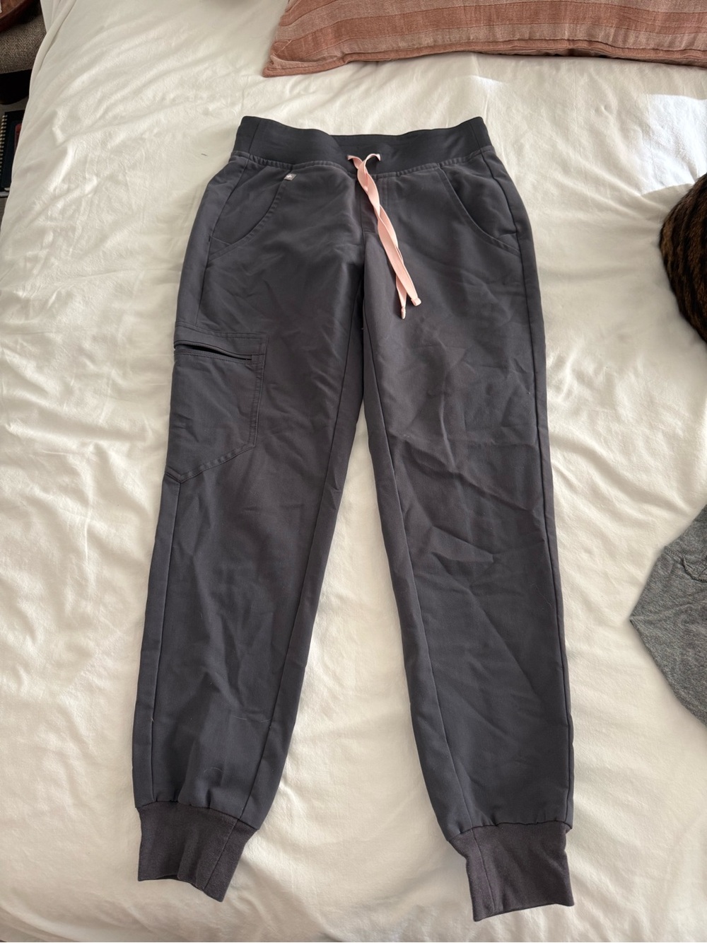 FIGS limited edition gray scrub set